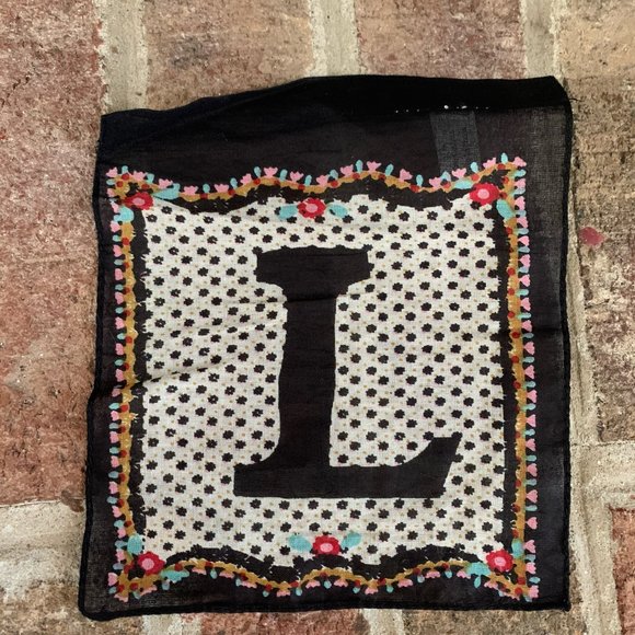 6" x 6" Cloth Letter Tapestries - Picture 2 of 4